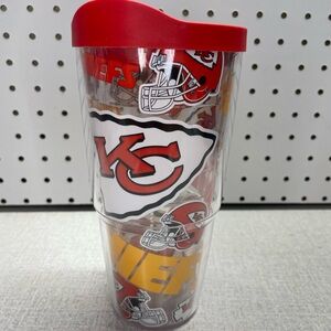 KANSAS CITY CHIEFS, 24oz DOUBLE WALL, TUMBLER FROM TERVIS WITH LID